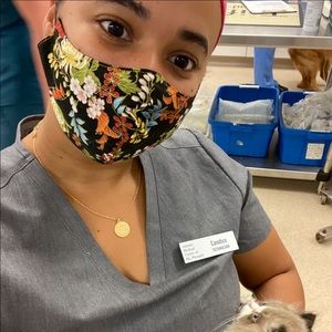 Meet your Posher, Candice